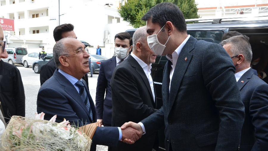 SENDİKAMIZ TARAFINDAN DÜZENLENEN 8 MART DÜNYA KADINLAR GÜNÜ ETKİNLİKLERİ GRAND ŞEKER OTEL’DE GERÇEKLEŞTİRİLDİ