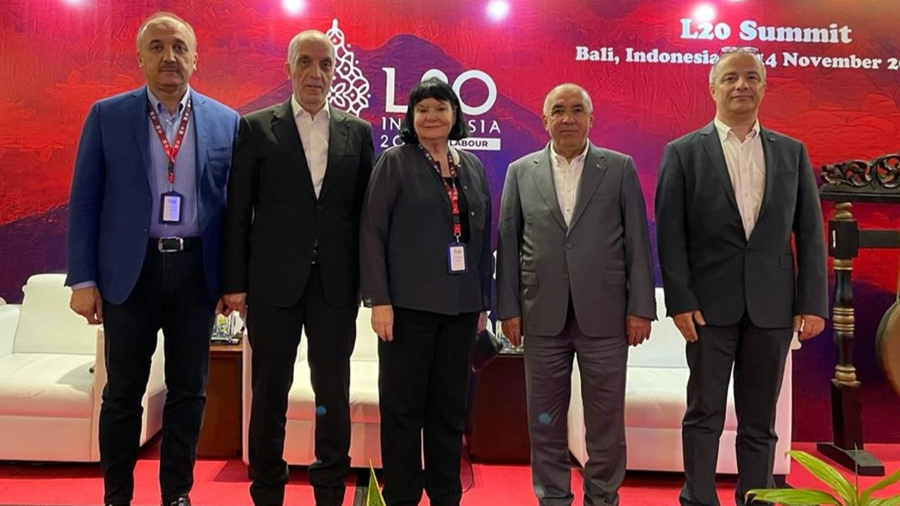 TÜRK-İŞ Başkanı Ergün Atalay ve Genel Başkanımız İsa Gök Endonezya'nın Bali Adası'nda toplanan L20 toplantısına katıldı.