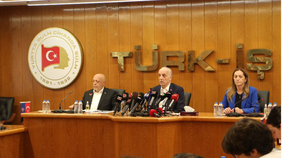 TÜRK-İŞ, HAK-İŞ,  DİSK'TEN ORTAK AÇIKLAMA "İNSAN ONURUNA YAKIŞIR BİR YAŞAM TALEP EDİYORUZ"