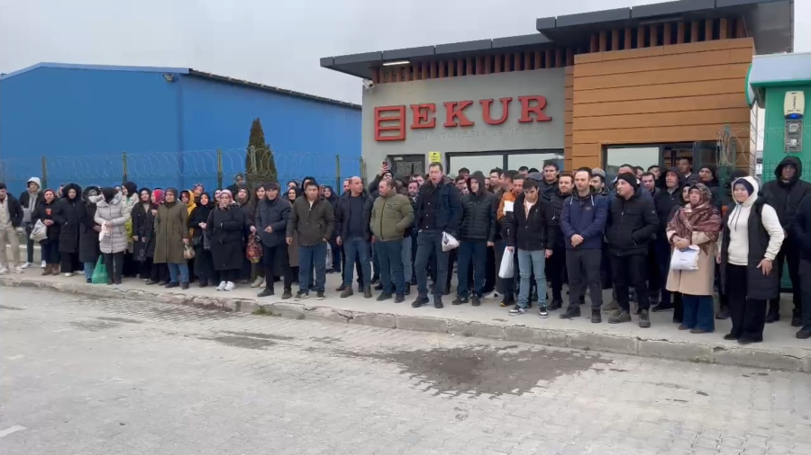 EKUR ET İŞÇİLERİ DİRENİŞTE: SENDİKALI HAKLAR İÇİN MÜCADELE SÜRÜYOR